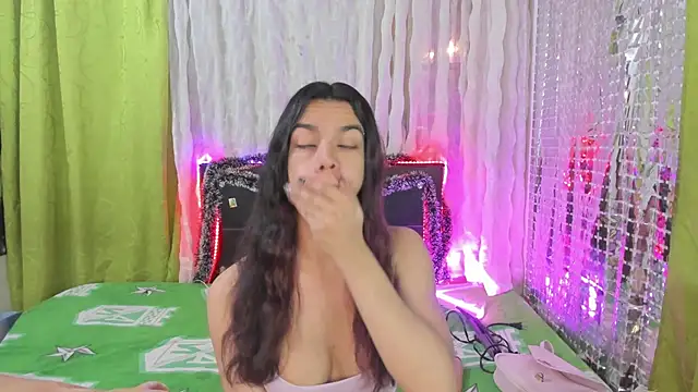 Megan Miles02 online show from 12/26/24, 11:24