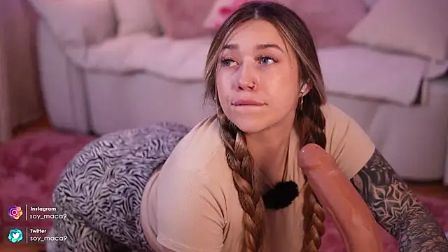 lilith gray9 online show from 11/18/25, 04:39