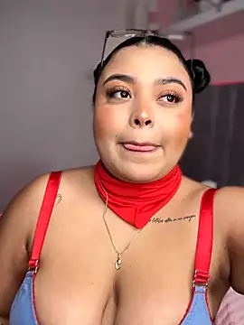 Emily cooper20 online show from 11/30/25, 01:20