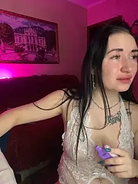 Roxana Bell online show from 01/28/25, 10:01