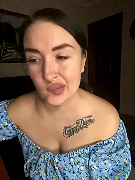 Roxana Bell online show from 10/06/25, 03:42