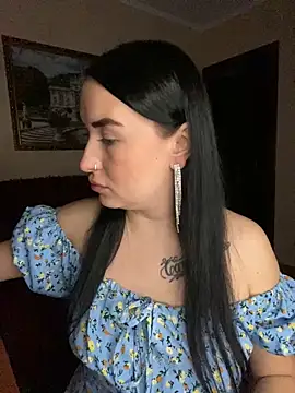 Roxana Bell online show from 11/19/25, 09:15