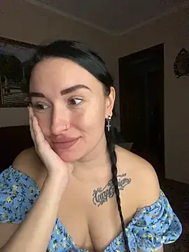 Roxana Bell online show from 03/04/26, 02:34