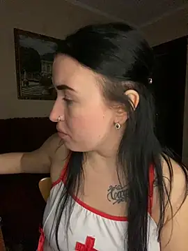 Snapshot of Roxana_Bell chatting on 03/11/26, 07:42 Roxana Bell online show from 03/11/26, 07:42