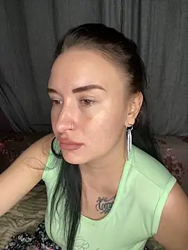 Snapshot of Roxana_Bell chatting on 03/23/26, 07:40 Roxana Bell online show from 03/23/26, 07:40