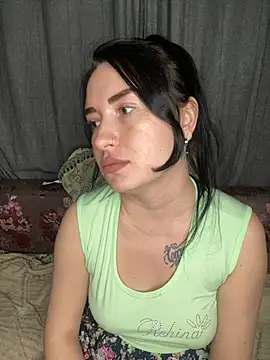 Snapshot of Roxana_Bell chatting on 03/25/26, 09:43 Roxana Bell online show from 03/25/26, 09:43