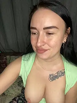 Snapshot of Roxana_Bell chatting on 03/27/26, 09:47 Roxana Bell online show from 03/27/26, 09:47