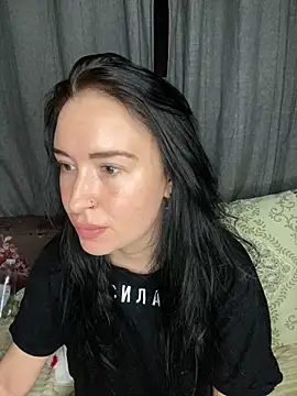 Snapshot of Roxana_Bell chatting on 03/31/26, 08:31 Roxana Bell online show from 03/31/26, 08:31