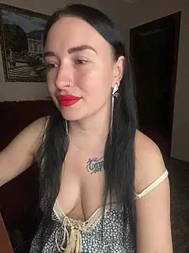 Snapshot of Roxana_Bell chatting on 04/03/26, 07:56 Roxana Bell online show from 04/03/26, 07:56