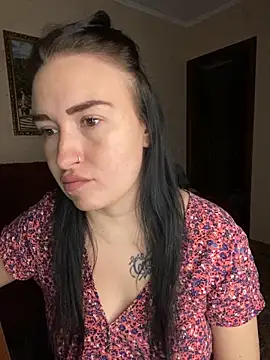 Snapshot of Roxana_Bell chatting on 04/05/26, 02:47 Roxana Bell online show from 04/05/26, 02:47