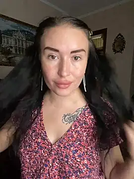 Snapshot of Roxana_Bell chatting on 06/21/26, 11:46 Roxana Bell online show from 06/21/26, 11:46