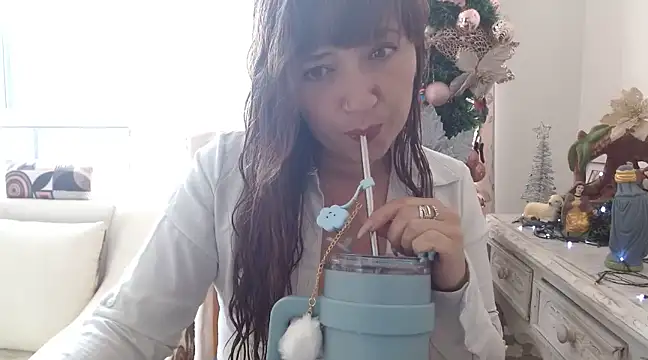 tata laima   online show from 12/03/24, 12:49