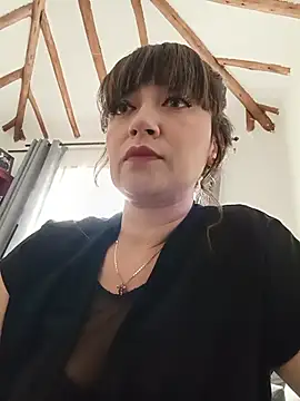 Snapshot of tata_laima__ chatting on 07/17/26, 02:24 tata laima online show from 07/17/26, 02:24