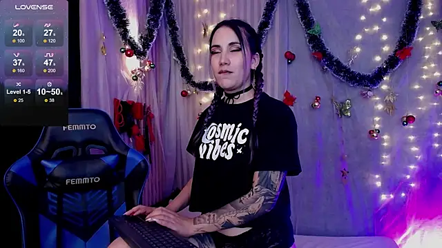 BLACKTSUKI7  online show from 01/05/25, 11:55