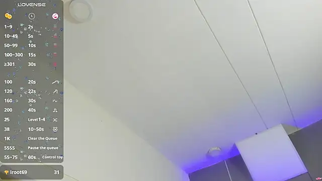 Snapshot of liily_moore chatting on 12/18/24, 09:36 liily moore online show from 12/18/24, 09:36