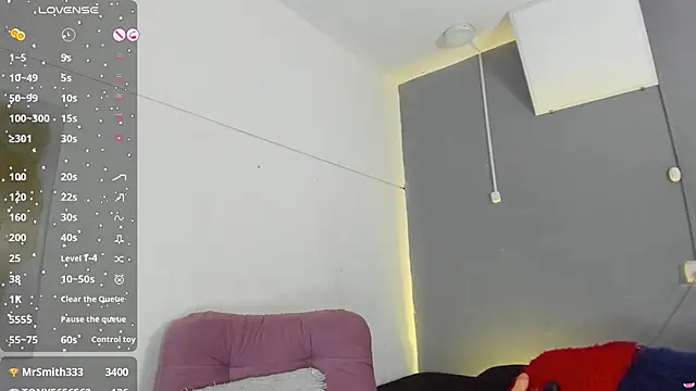 Snapshot of liily_moore chatting on 01/05/25, 10:21 liily moore online show from 01/05/25, 10:21