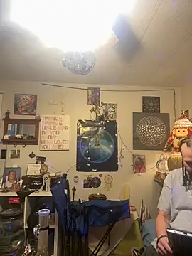 BobbyQ29 online show from 12/21/25, 09:27