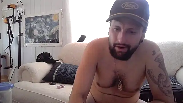 Snapshot of BobbyQ29 chatting on 03/11/26, 05:52 BobbyQ29 online show from 03/11/26, 05:52