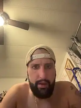 Snapshot of BobbyQ29 chatting on 03/13/26, 07:37 BobbyQ29 online show from 03/13/26, 07:37