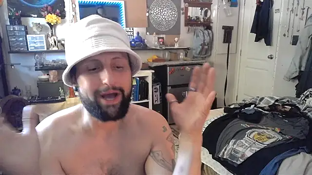 Snapshot of BobbyQ29 chatting on 03/24/26, 07:19 BobbyQ29 online show from 03/24/26, 07:19