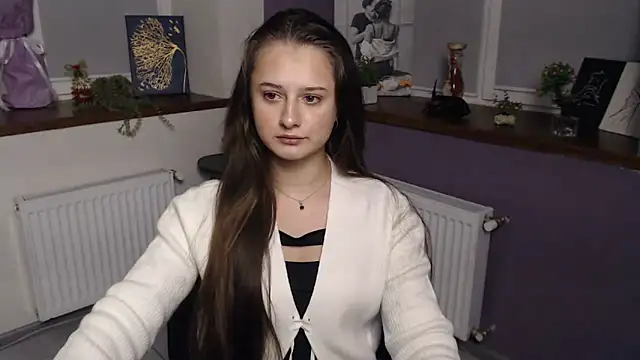 Snapshot of Caramel_bunny chatting on 02/03/25, 01:19 Caramel bunny online show from 02/03/25, 01:19