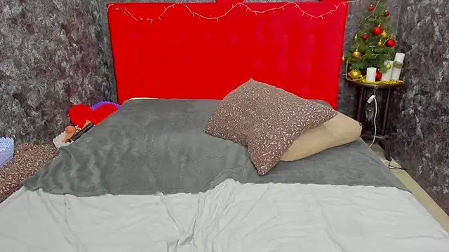 LayaFlow online show from 12/19/24, 02:46