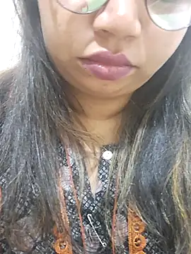 Ravina patil1 online show from 02/05/25, 07:31