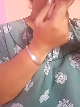 Ravina patil1 online show from 02/07/25, 07:50