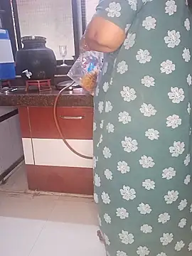 Ravina patil1 online show from 02/07/25, 11:01