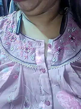 Ravina patil1 online show from 09/10/25, 04:51