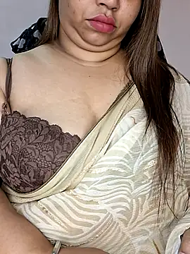 Ravina patil1 online show from 12/18/25, 11:38