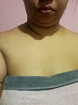 Ravina patil1 online show from 04/07/26, 07:03