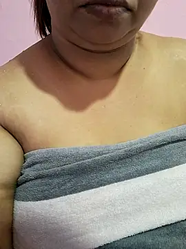 Snapshot of Ravina_patil1 chatting on 07/02/26, 07:47 Ravina patil1 online show from 07/02/26, 07:47