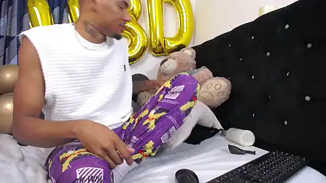 Snapshot of TysonWalkers chatting on 12/30/24, 07:42 TysonWalkers online show from 12/30/24, 07:42