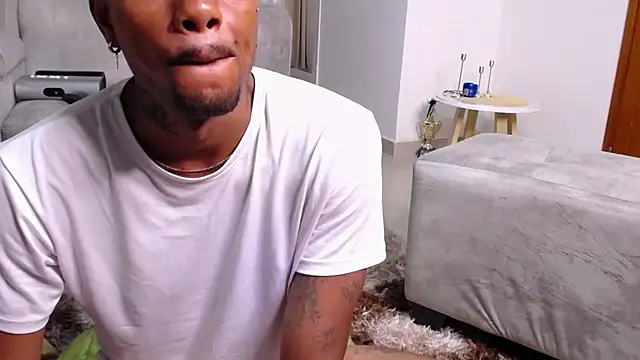 Snapshot of TysonWalkers chatting on 03/12/25, 08:08 TysonWalkers online show from 03/12/25, 08:08