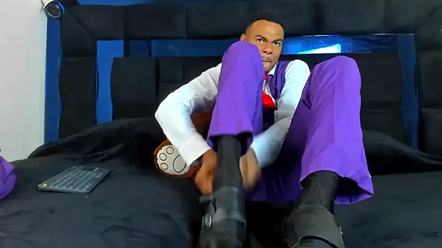 Snapshot of TysonWalkers chatting on 10/11/25, 09:13 TysonWalkers online show from 10/11/25, 09:13