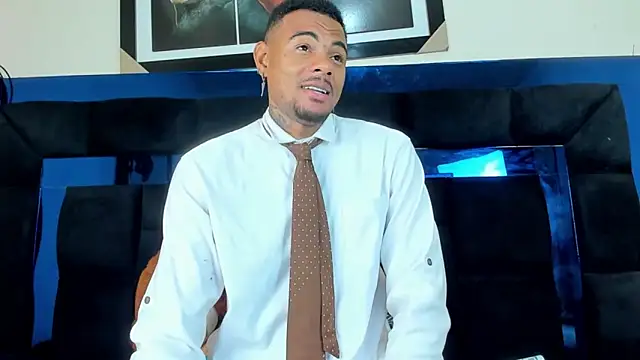 Snapshot of TysonWalkers chatting on 10/15/25, 04:40 TysonWalkers online show from 10/15/25, 04:40