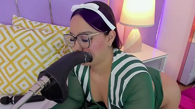 SophyRuiz  online show from 02/27/26, 11:43