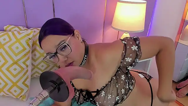 Snapshot of SophyRuiz_ chatting on 03/25/26, 11:49 SophyRuiz online show from 03/25/26, 11:49