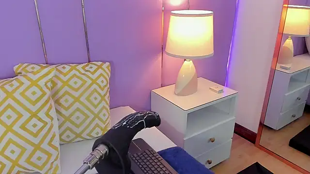 Snapshot of SophyRuiz_ chatting on 03/30/26, 11:55 SophyRuiz online show from 03/30/26, 11:55