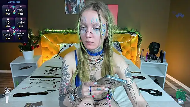 Mary Xextra online show from 12/26/24, 01:07