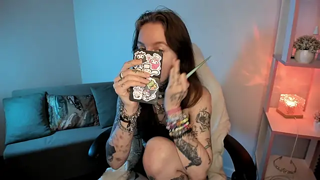 Mary Xextra online show from 09/23/25, 12:02