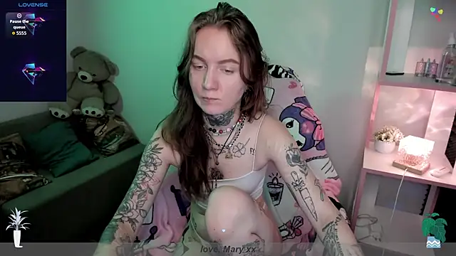 Mary Xextra online show from 11/05/25, 01:05