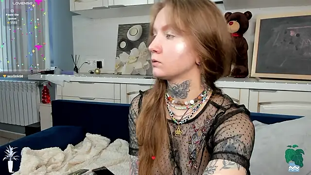 Snapshot of Mary_Xextra chatting on 03/22/26, 09:34 Mary Xextra online show from 03/22/26, 09:34