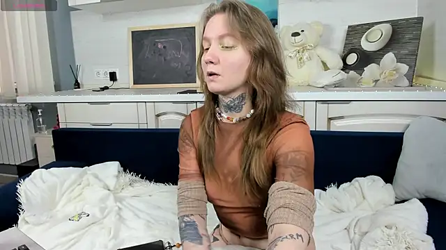 Snapshot of Mary_Xextra chatting on 04/17/26, 09:34 Mary Xextra online show from 04/17/26, 09:34