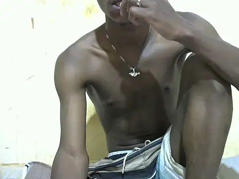 Snapshot of swthairydic chatting on 12/19/25, 01:18 swthairydic online show from 12/19/25, 01:18