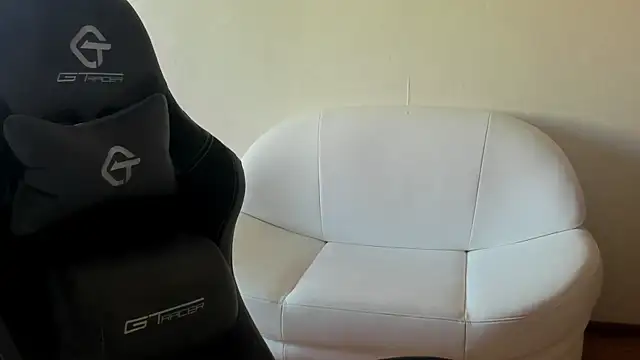 Mia shy1 online show from 05/21/26, 04:52