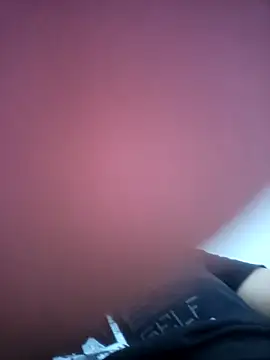 Snapshot of daddylove87 chatting on 09/23/25, 12:30 daddylove87 online show from 09/23/25, 12:30