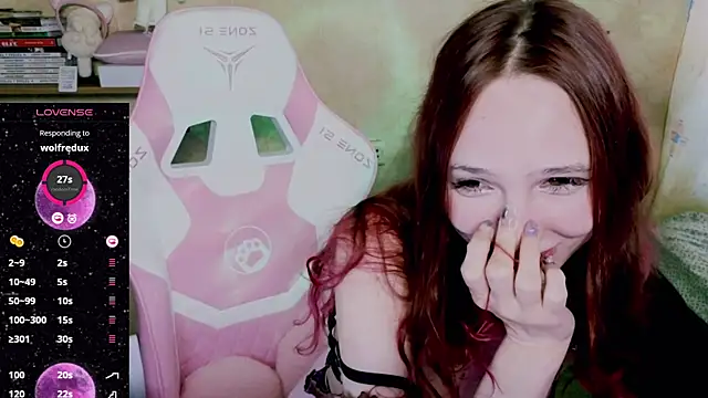 Lucy Millss online show from 02/04/25, 08:56