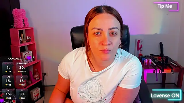 Snapshot of sara_goodgirl13 chatting on 02/21/25, 10:26 sara goodgirl13 online show from 02/21/25, 10:26